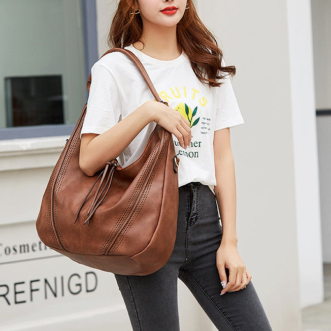 Tassel Hollow Out Large Shoulder Leisure Bag